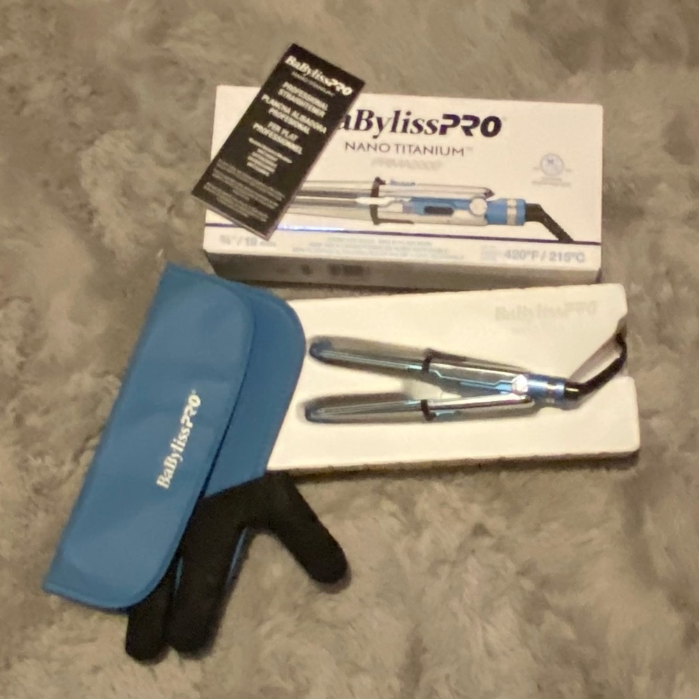 BaBylissPRO Nano Titanium Flat Iron